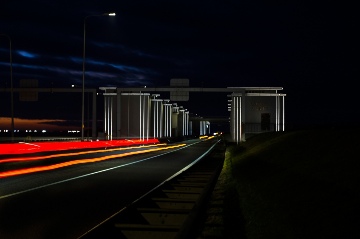 Batavia Lelystad en afsluitdijk lichtkunstproject 'Icoon Afsluitdijk' heeft de kunstenaar Daan Roosegaarde