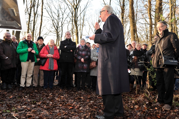 Onthulling plakette Misdadigerskerkhof Oosterhout