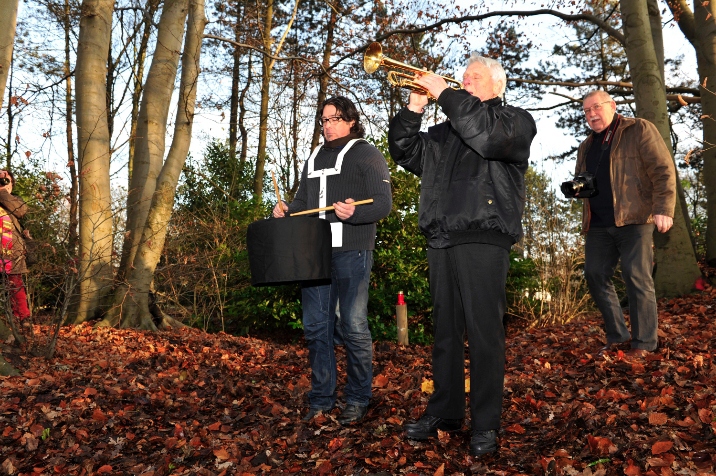 Onthulling plakette Misdadigerskerkhof Oosterhout