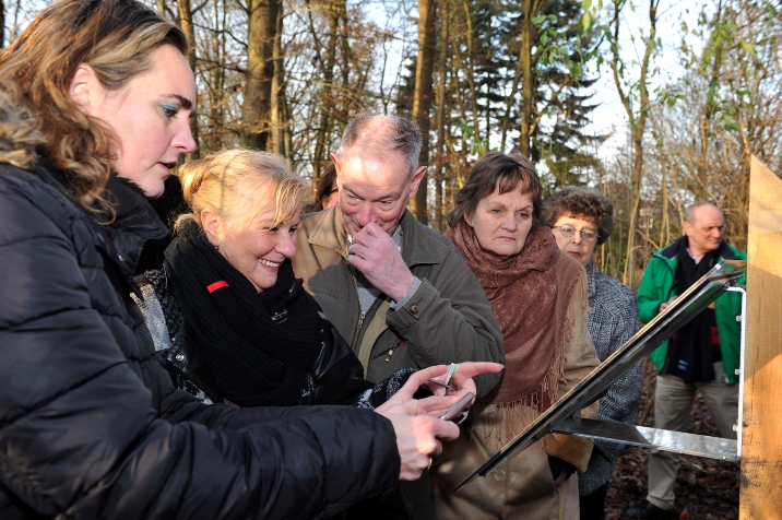 Onthulling plakette Misdadigerskerkhof Oosterhout