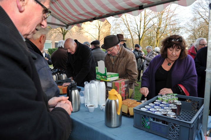 Onthulling plakette Misdadigerskerkhof Oosterhout